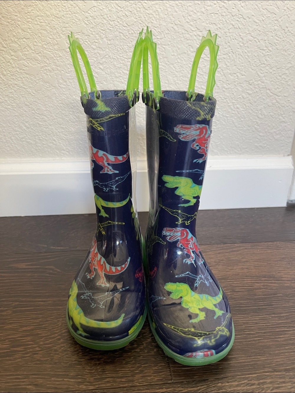 Western Chief Navy Rain Boots with Bright Green Dinosaur Accents size 8 toddler